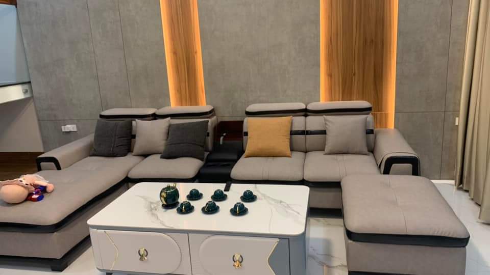 Nhà Anh Hùng Quận 9