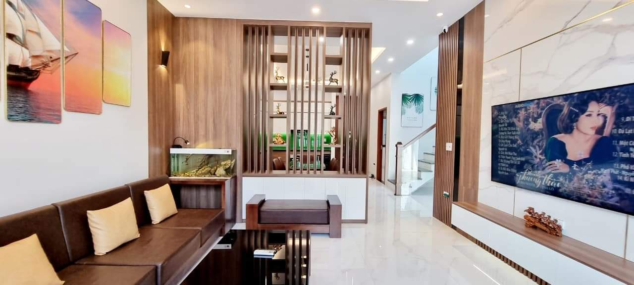 Nhà Chú Thái Long Thành